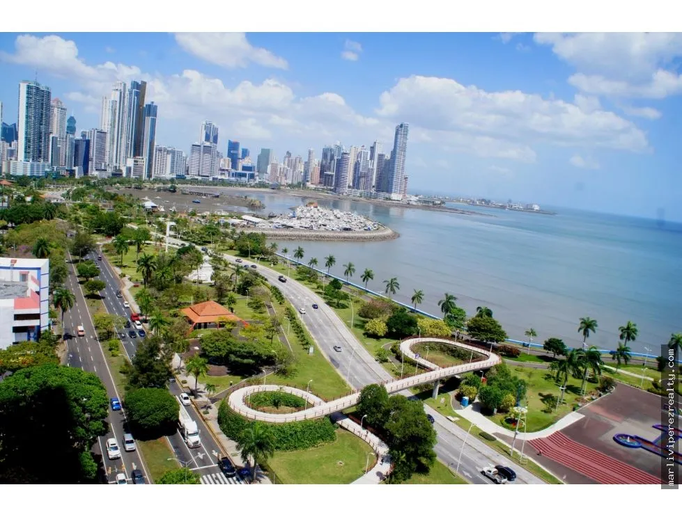 Apartment for Rent on Avenida Balboa