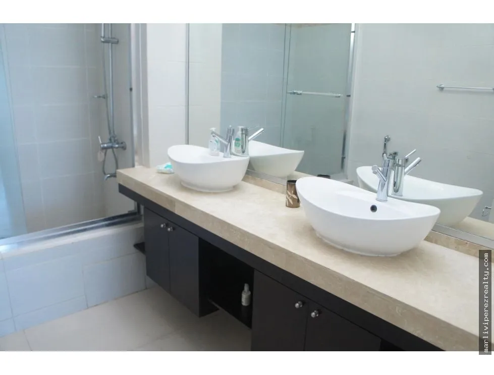 Apartment for Rent on Avenida Balboa
