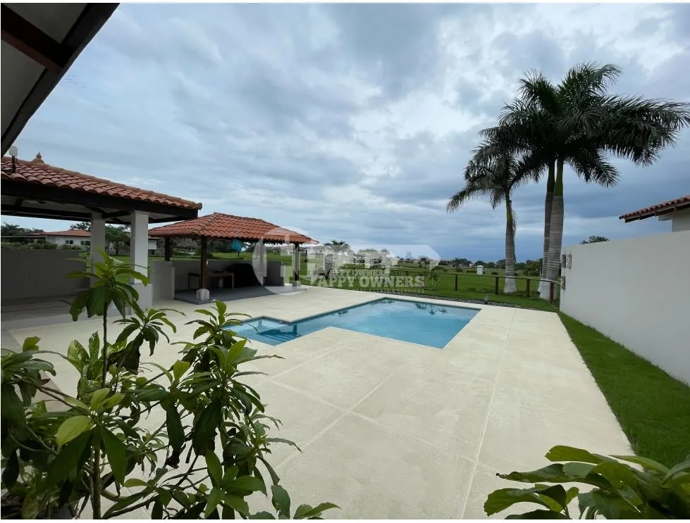 Sale of Beachfront House with Pool in Andromeda, Pedasí