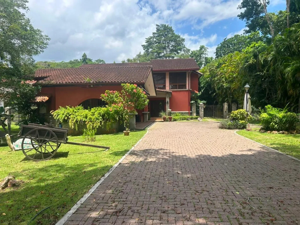VENTA DE CASA EN ANCON