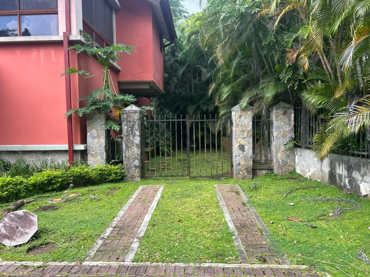 VENTA DE CASA EN ANCON