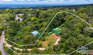 6,694 m² Lot For Sale in Palmira Boquete—with Containers