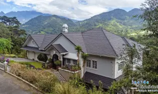 Sophisticated Mountain House in The Springs Palo Alto Boquete