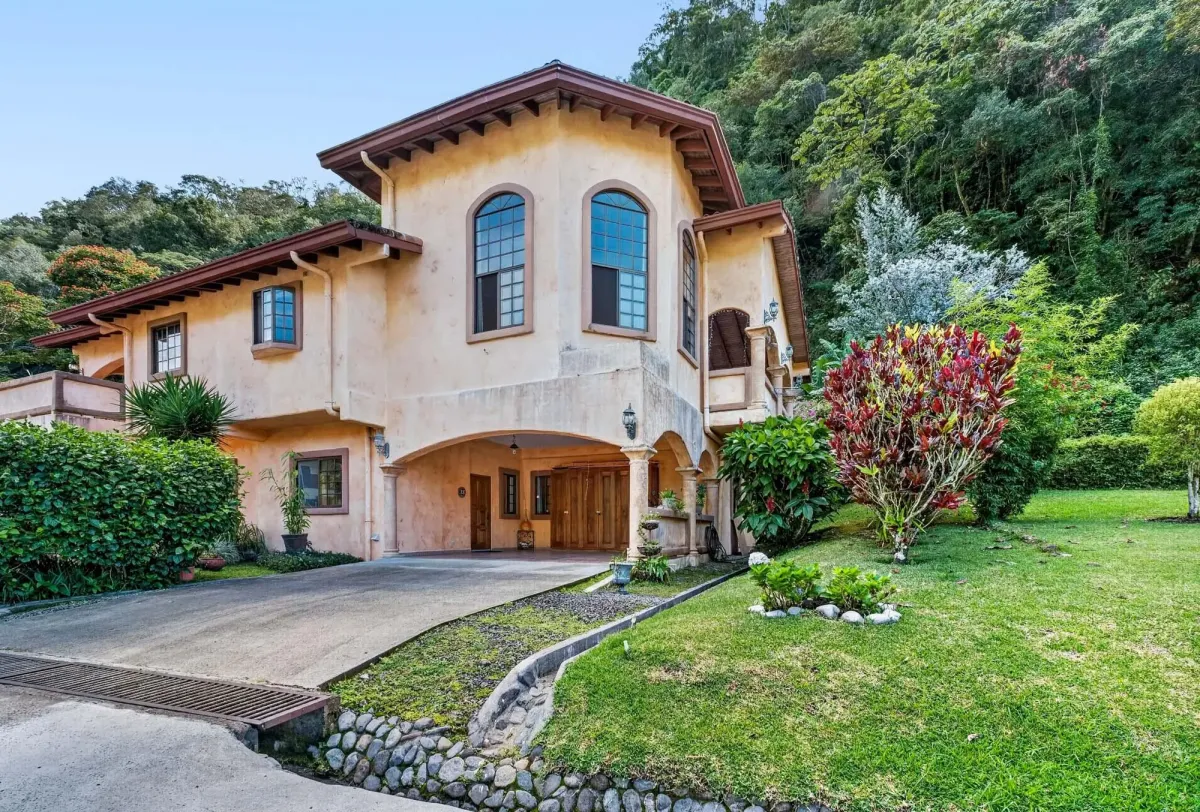 3 bedroom villa in Valle Escondido, Boquete, Panama