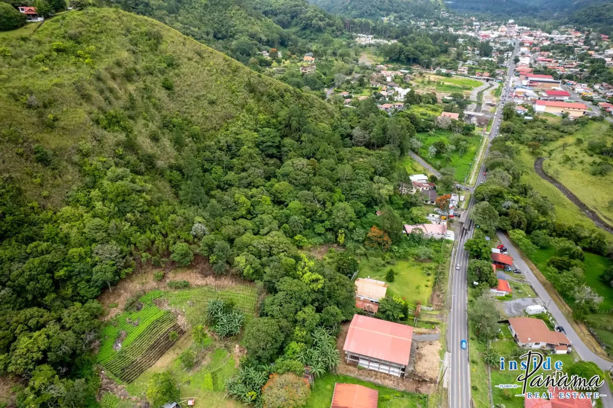 Prime Commercial Land in Bajo Boquete Chiriqui Panama
