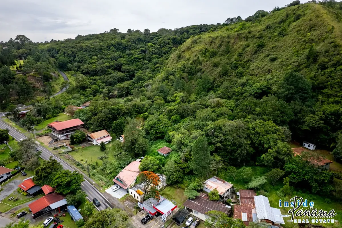 Prime Commercial Land in Bajo Boquete Chiriqui Panama