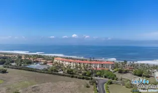 3 Bedroom Beachfront Condo in Playa La Barqueta Panama