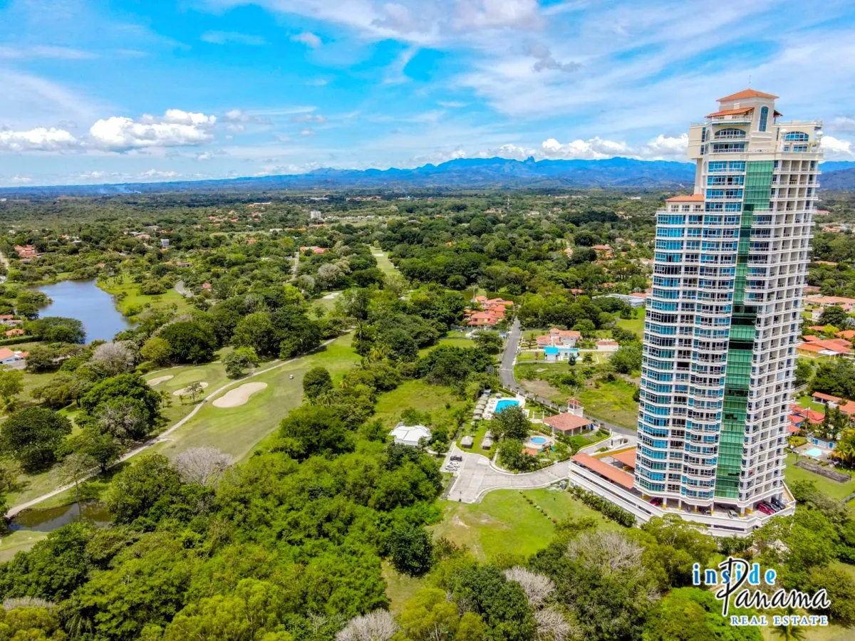 2 Bedroom 2 Bathroom Golf Apartment for sale in Coronado Panama