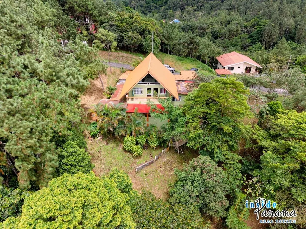 Hostal For Sale in Cerro Azul Panama