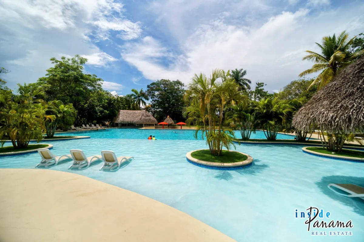 Luxury Suite with Golf and Resort Amenities Playa Coronado