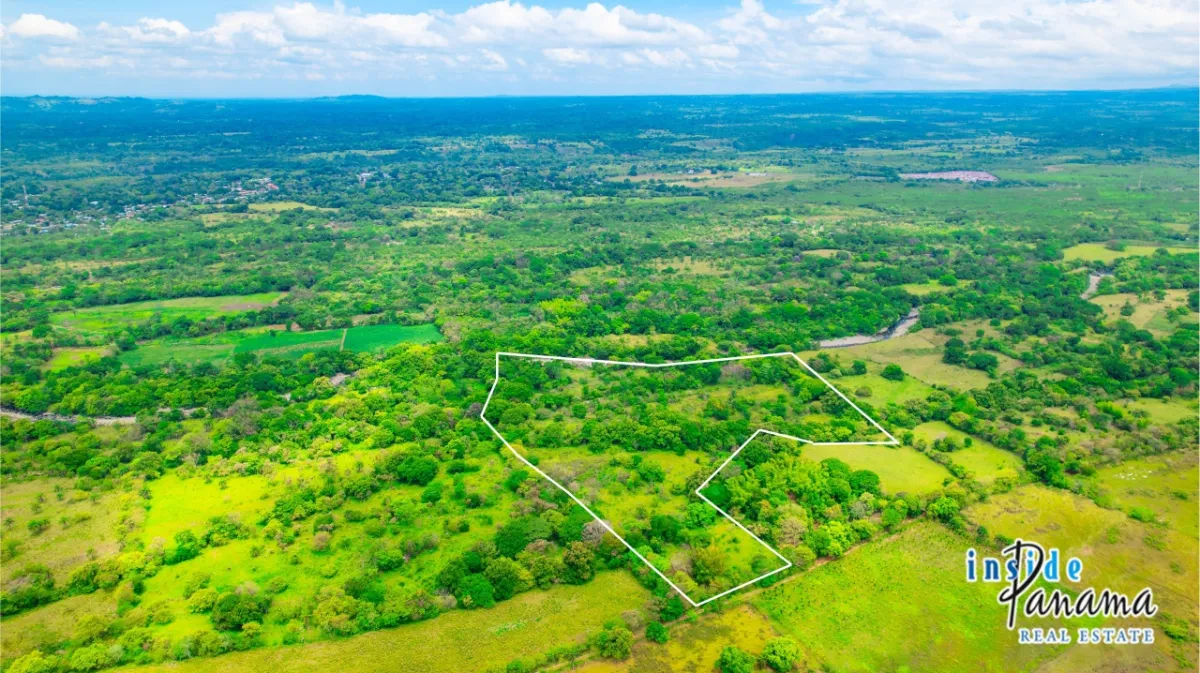 Fertile 8 Hectares with River Access Near Boquete and David