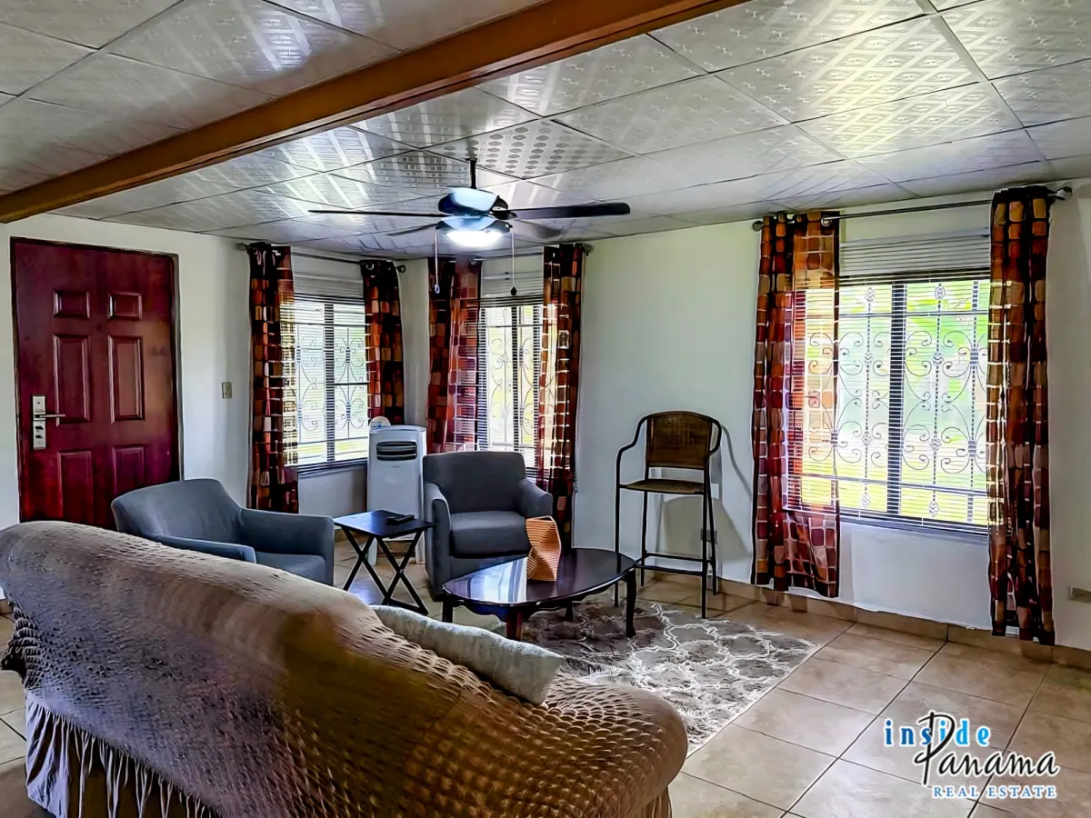 Country Home with Acreage and Fruit Trees in Bugaba Chiriqui