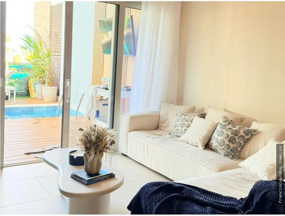 Apartamento en Venta en Playa Escondida