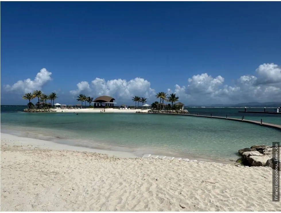 Apartamento en Venta en Playa Escondida