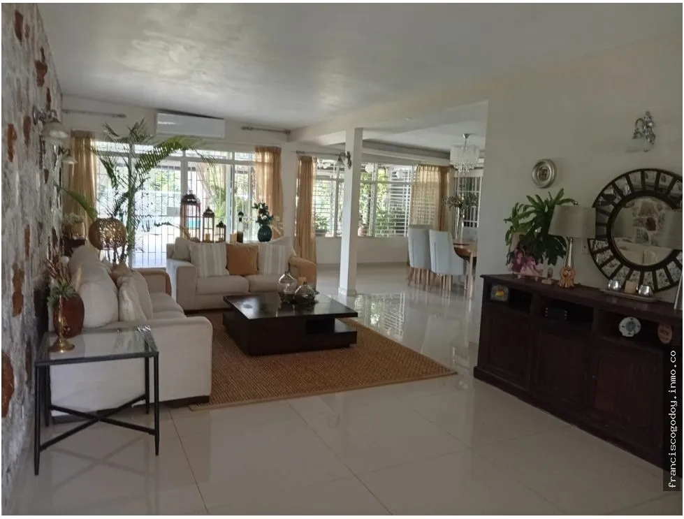 House for Sale in Las Cumbres