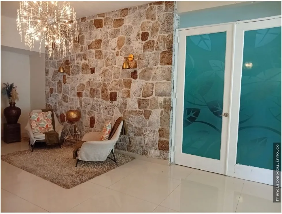 House for Sale in Las Cumbres