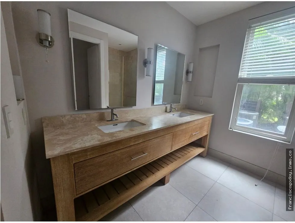 Beachfront Apartment for Sale in Buenaventura