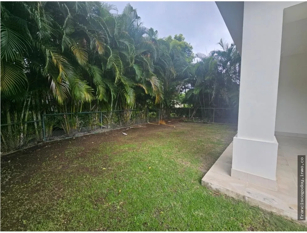 Beachfront Apartment for Sale in Buenaventura