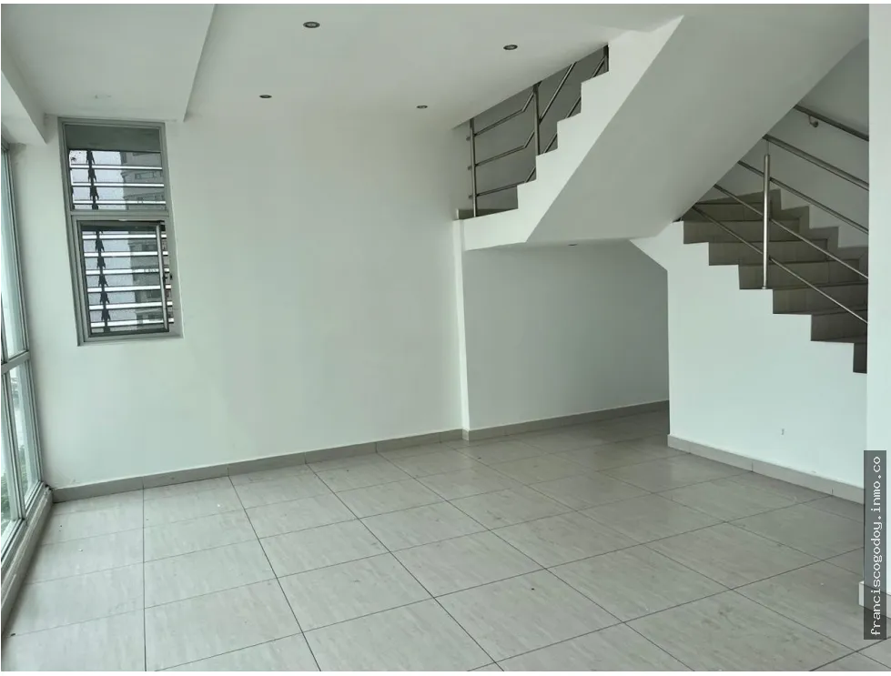 Apartment for Sale in Coco del Mar, San Francisco