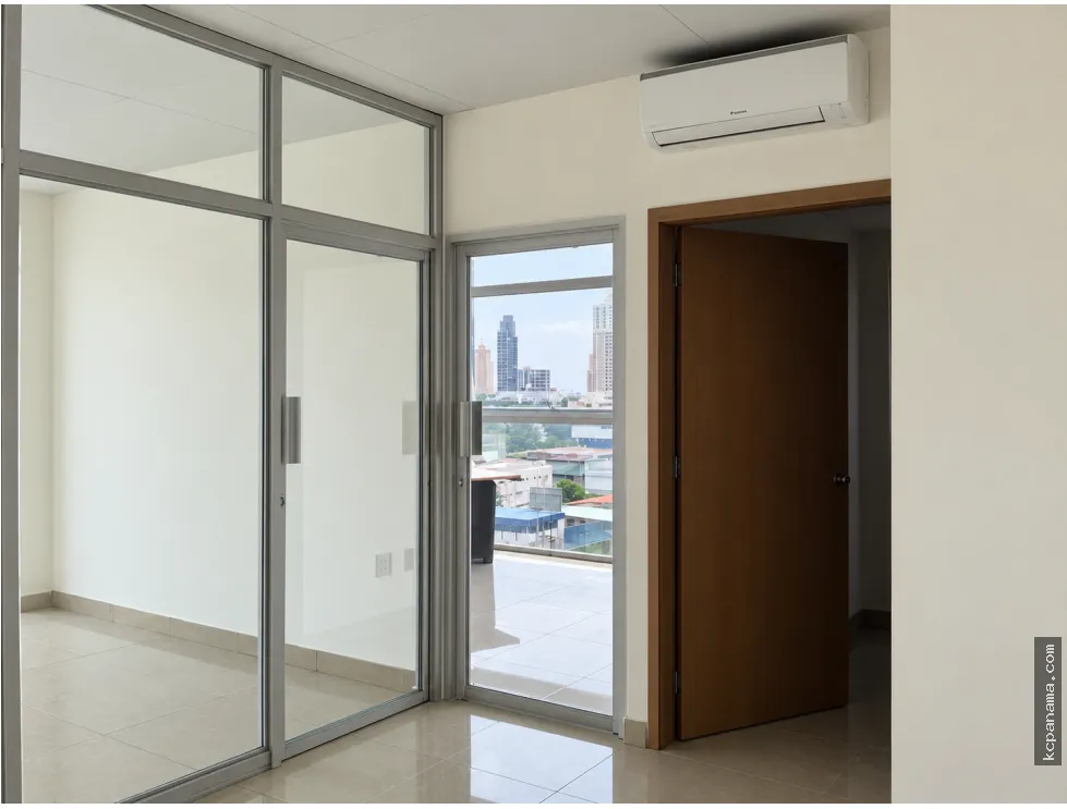 Office for Sale in Marbella | Torre Obarrio 60, 58 m²