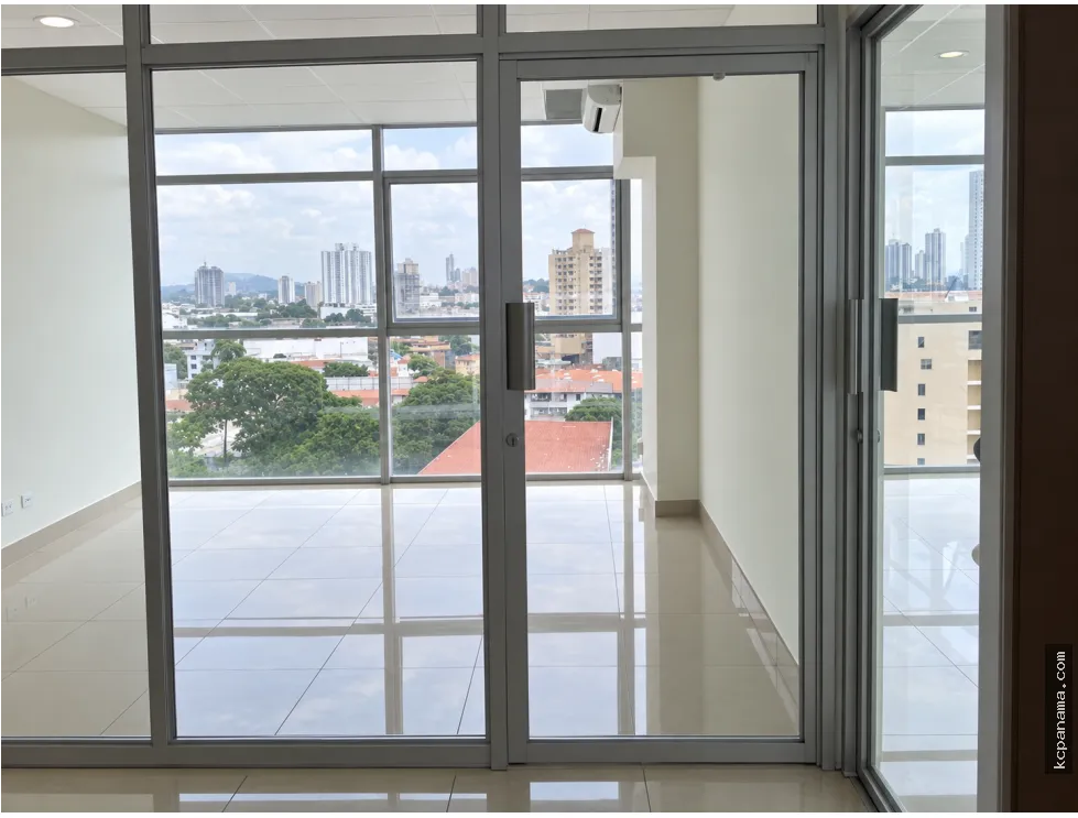 Office for Sale in Marbella | Torre Obarrio 60, 58 m²
