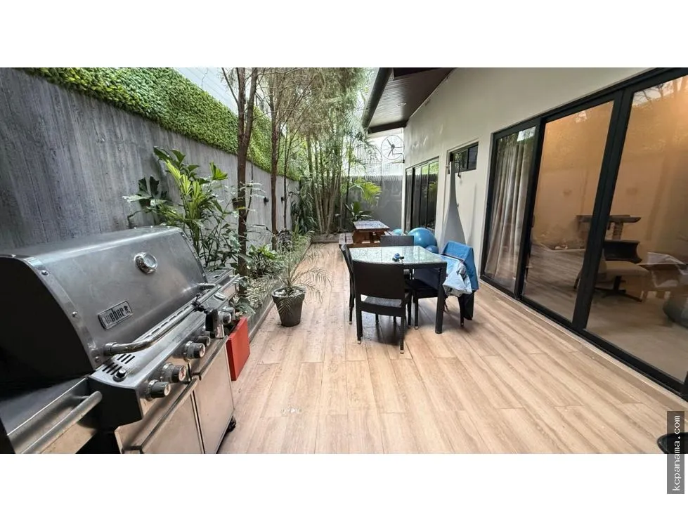House for Sale in Coco del Mar | Remodeled and Furnished