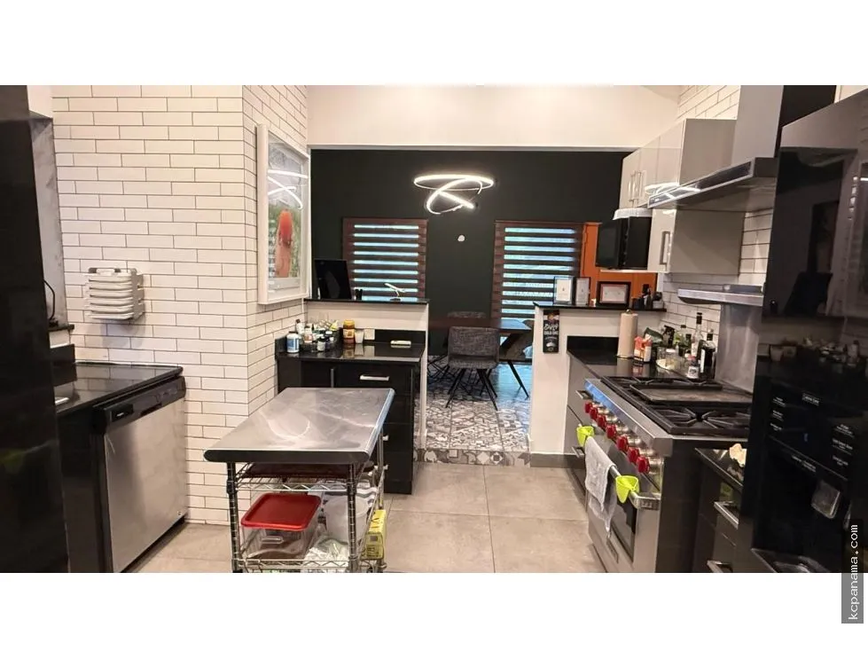 House for Sale in Coco del Mar | Remodeled and Furnished