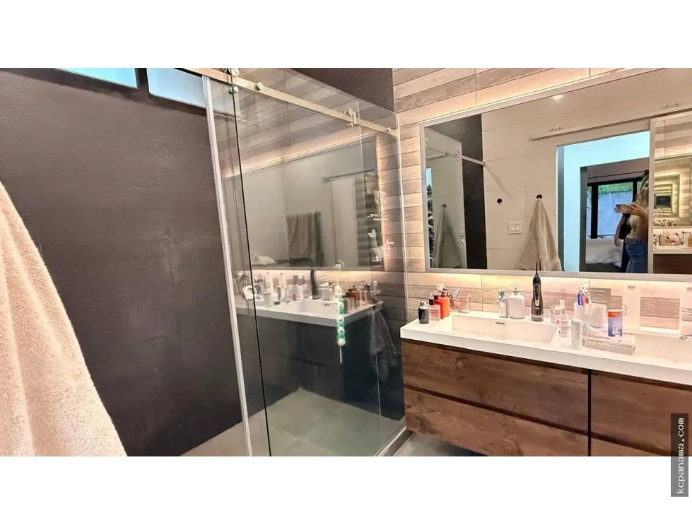 House for Sale in Coco del Mar | Remodeled and Furnished