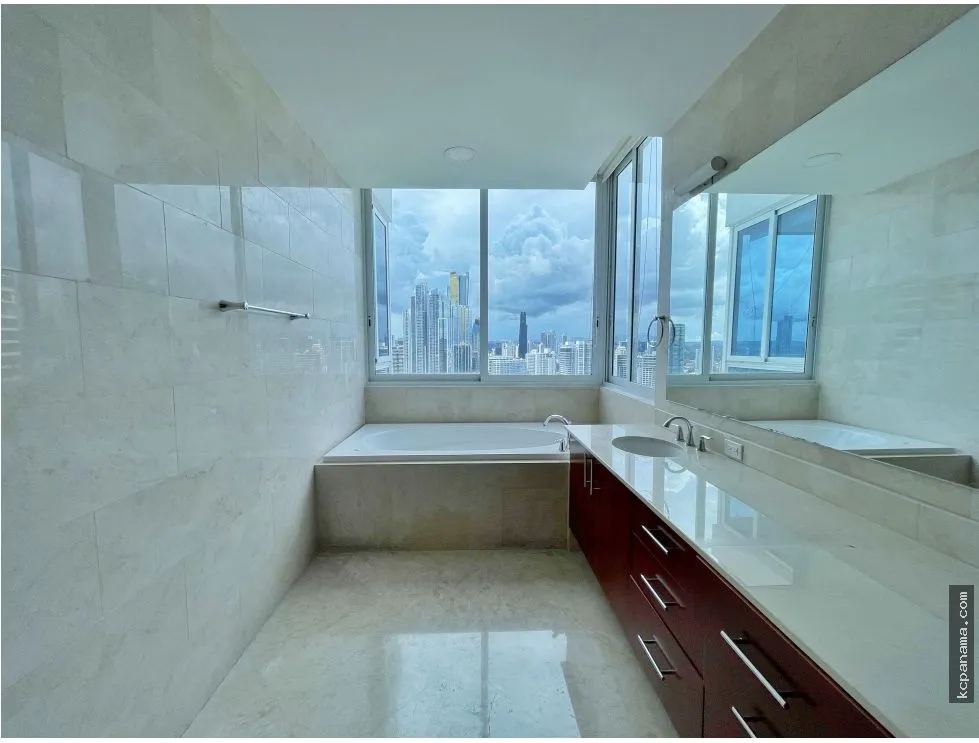 SE ALQUILA APARTAMENTO EN PAITILLA PH THE POINT