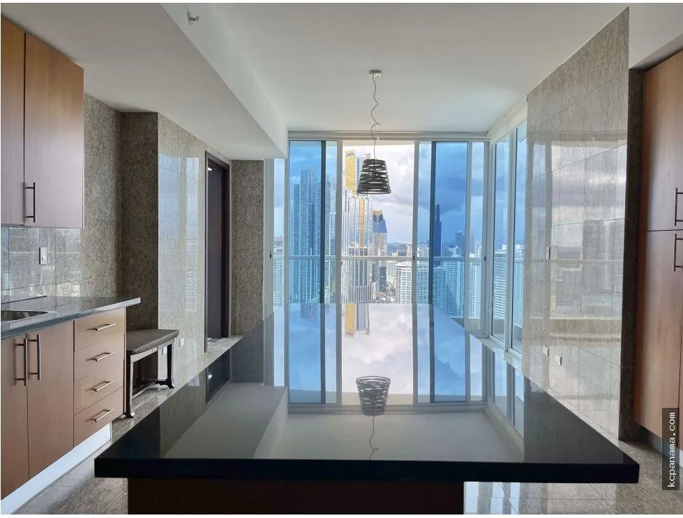 SE ALQUILA APARTAMENTO EN PAITILLA PH THE POINT