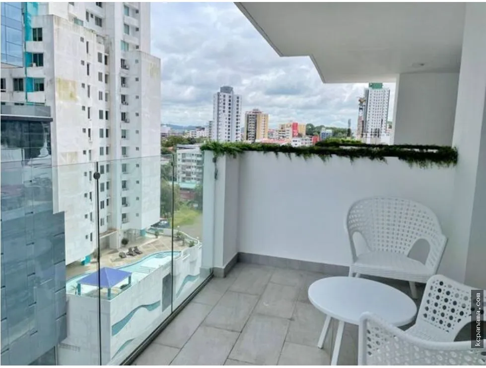 SE ALQUILA APARTAMENTO EN PH GV43 AVENIDA BALBOA
