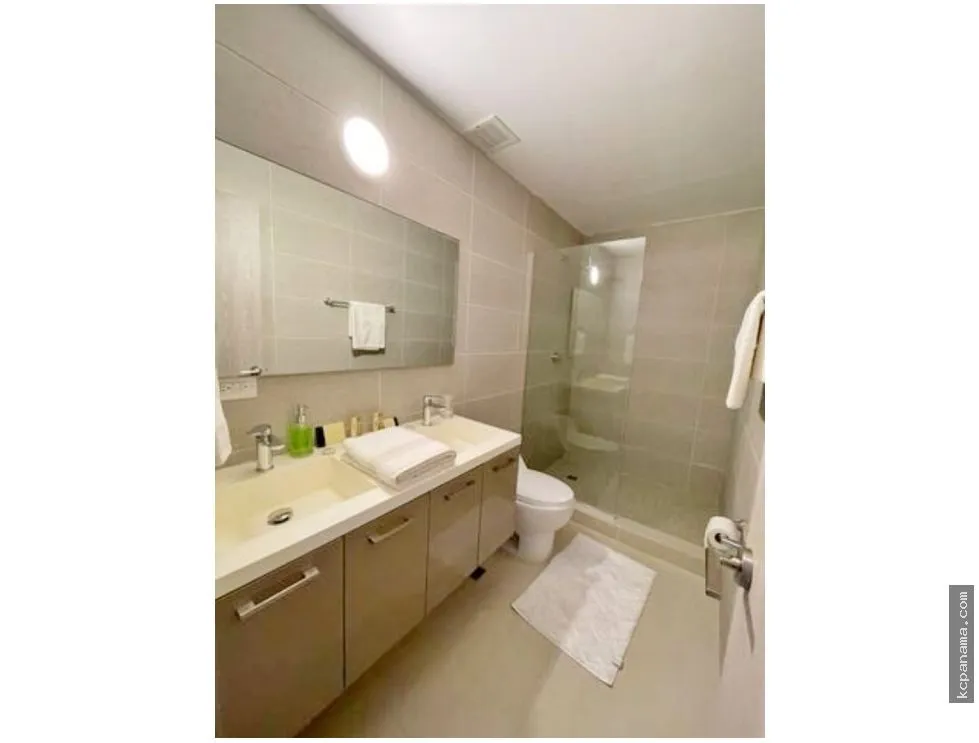SE ALQUILA APARTAMENTO EN PH GV43 AVENIDA BALBOA