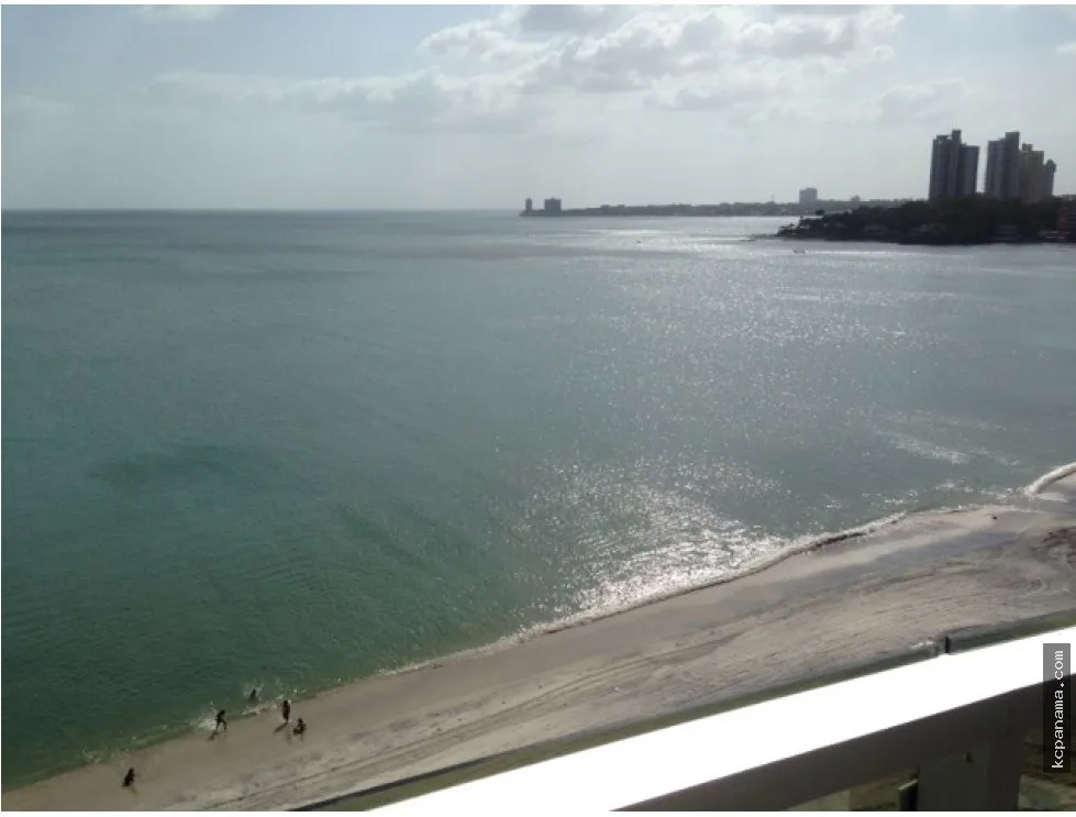 BEACHFRONT APARTMENT FOR SALE OCEAN WAVES GORGONA