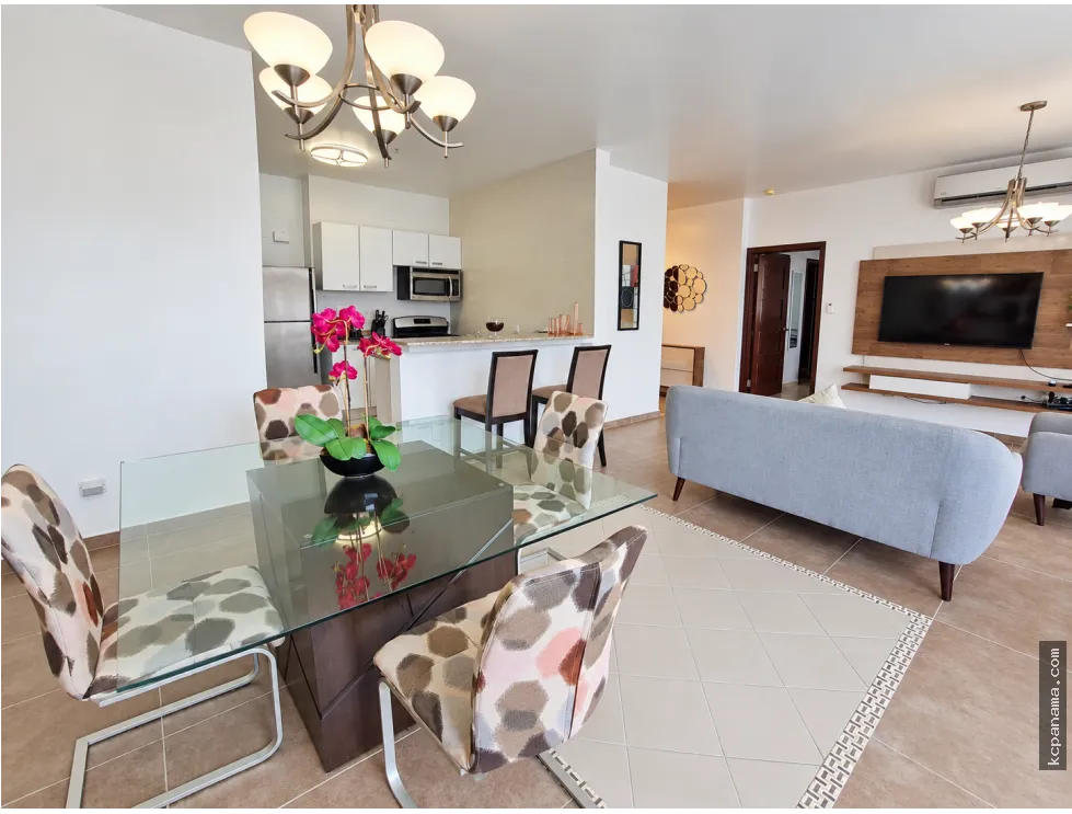 Apartamento en alquiler en Avenida Balboa | Grandbay Tower, 102 m²