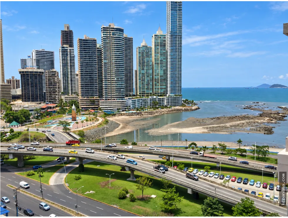 Apartamento en alquiler en Avenida Balboa | Grandbay Tower, 102 m²