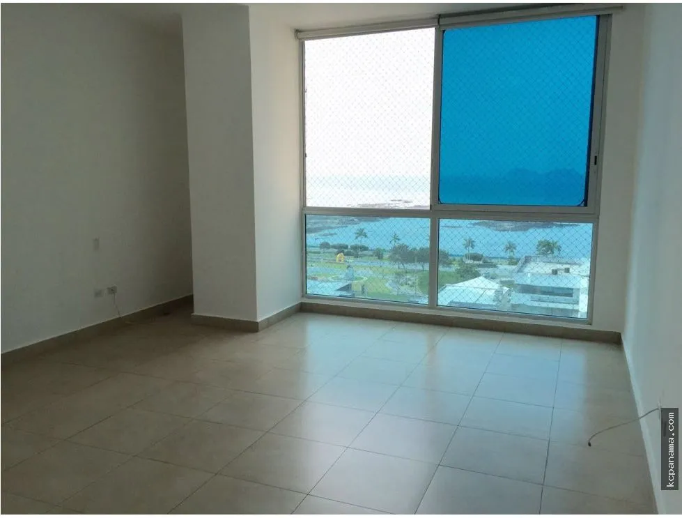 SPACIOUS APARTMENT FOR RENT IN PH MAR ABIERTO AVENIDA BALBOA