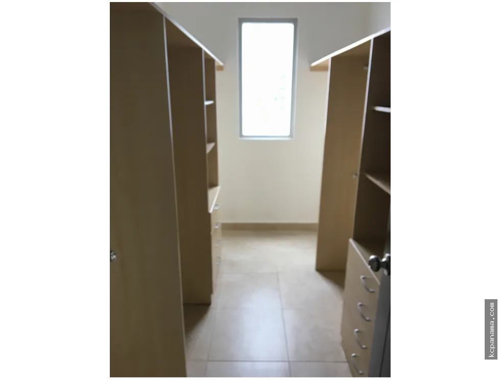 SPACIOUS APARTMENT FOR RENT IN PH MAR ABIERTO AVENIDA BALBOA