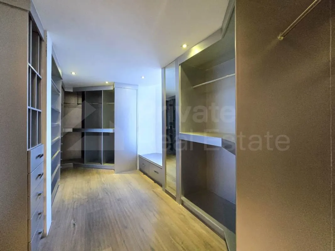 Apartment for Sale in Pearl Costa del Este