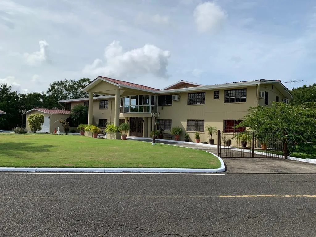 CLAYTON APARTMENT FOR RENT