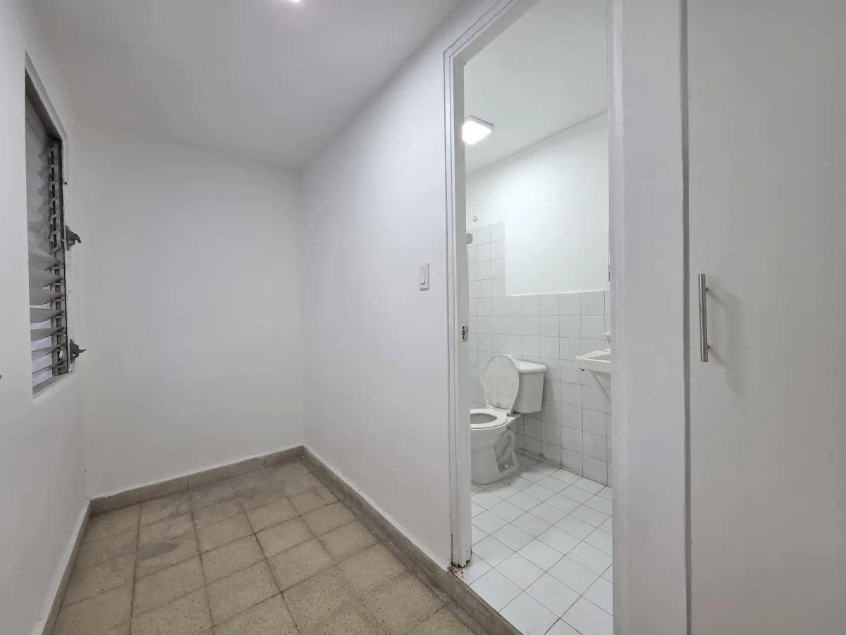 Venta de apartamento en PH Azucenas, El Cangrejo
