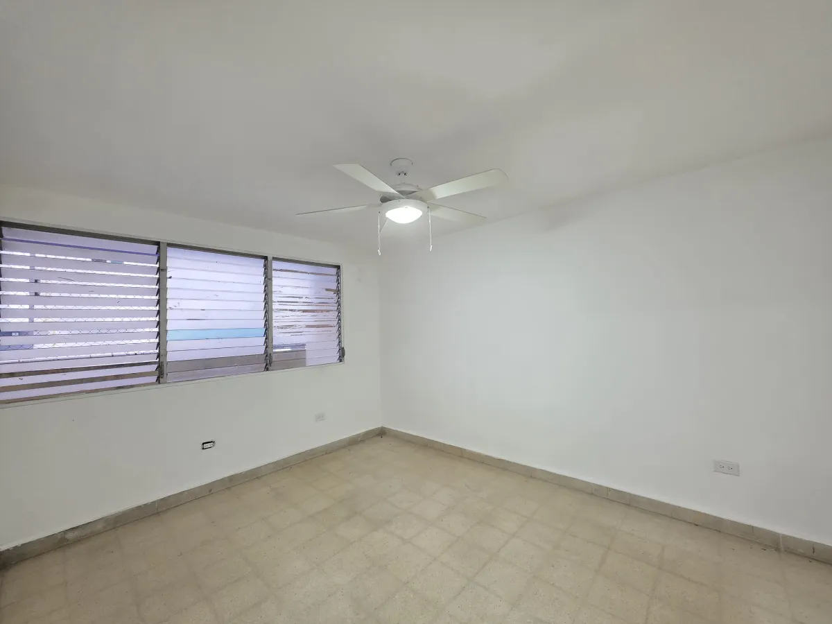 Venta de apartamento en PH Azucenas, El Cangrejo
