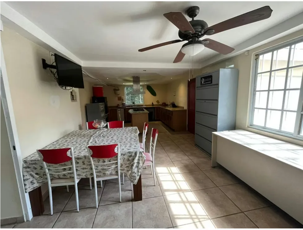 Venta de casa de 2 niveles en Diablo, Ancón. MY