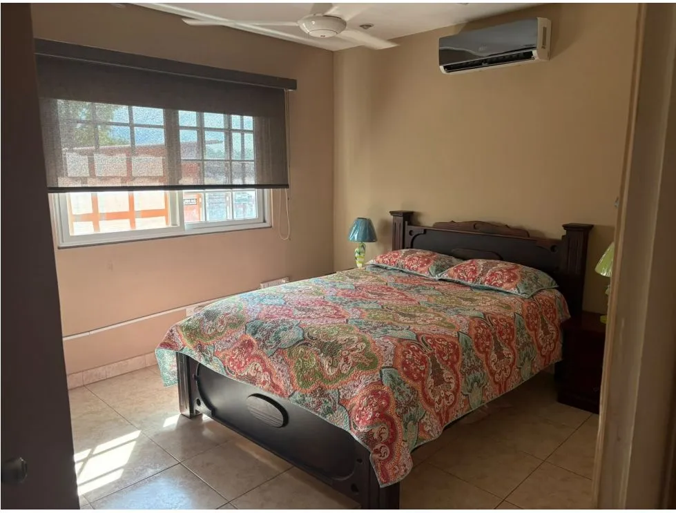 Venta de casa en Las Lajas, Chame. MY