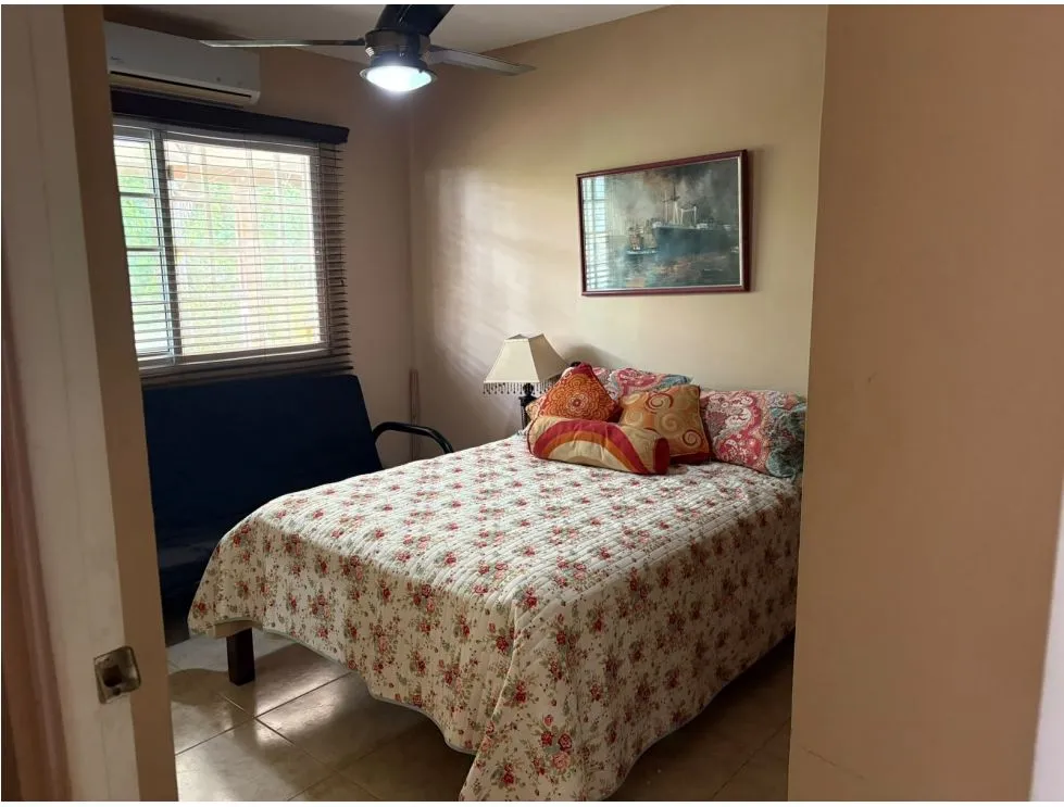 Venta de casa en Las Lajas, Chame. MY