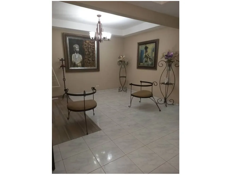 Venta de casa en Praderas de San Antonio. MY