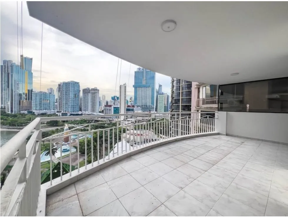 Venta de apartamento en PH Perla del Pacífico, Punta Paitilla. MY