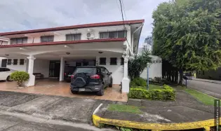 Casa en venta en la Loma