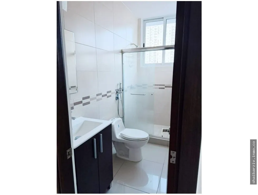 Appartement à Via Espana à louer