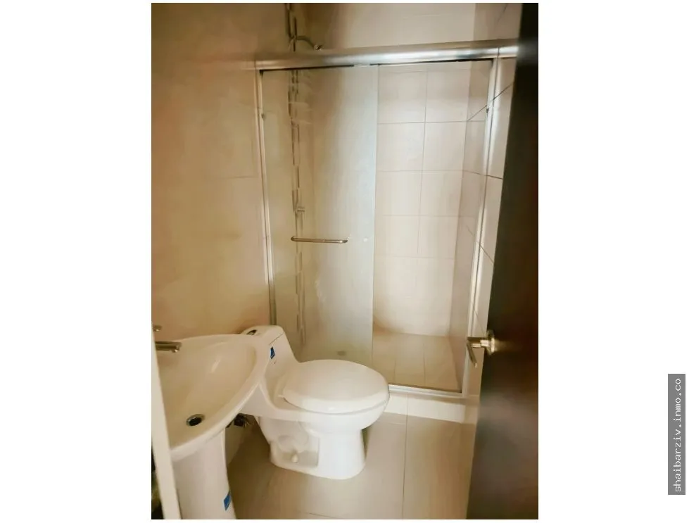 Appartement à Via Espana à louer