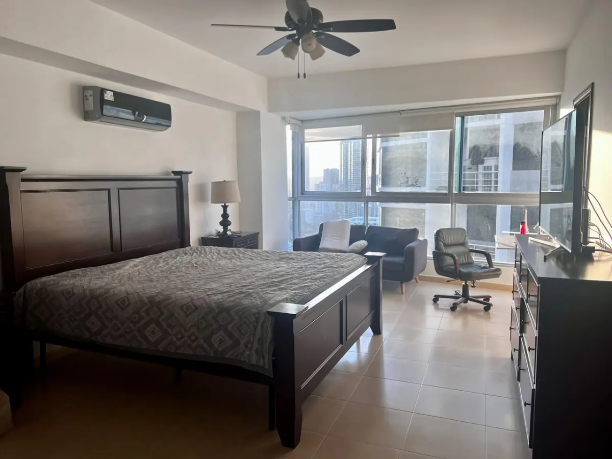 For Sale on Avenida Balboa with an Ocean View – $2,000 per m²